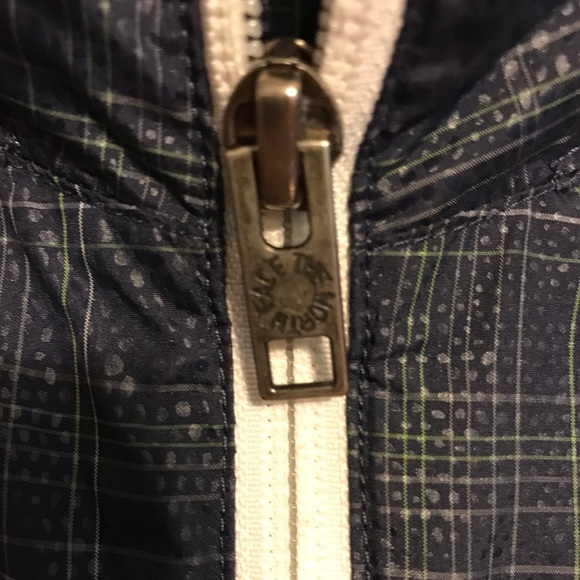 The North Face Men’s Hooded Jacket - Picture 6 of 9